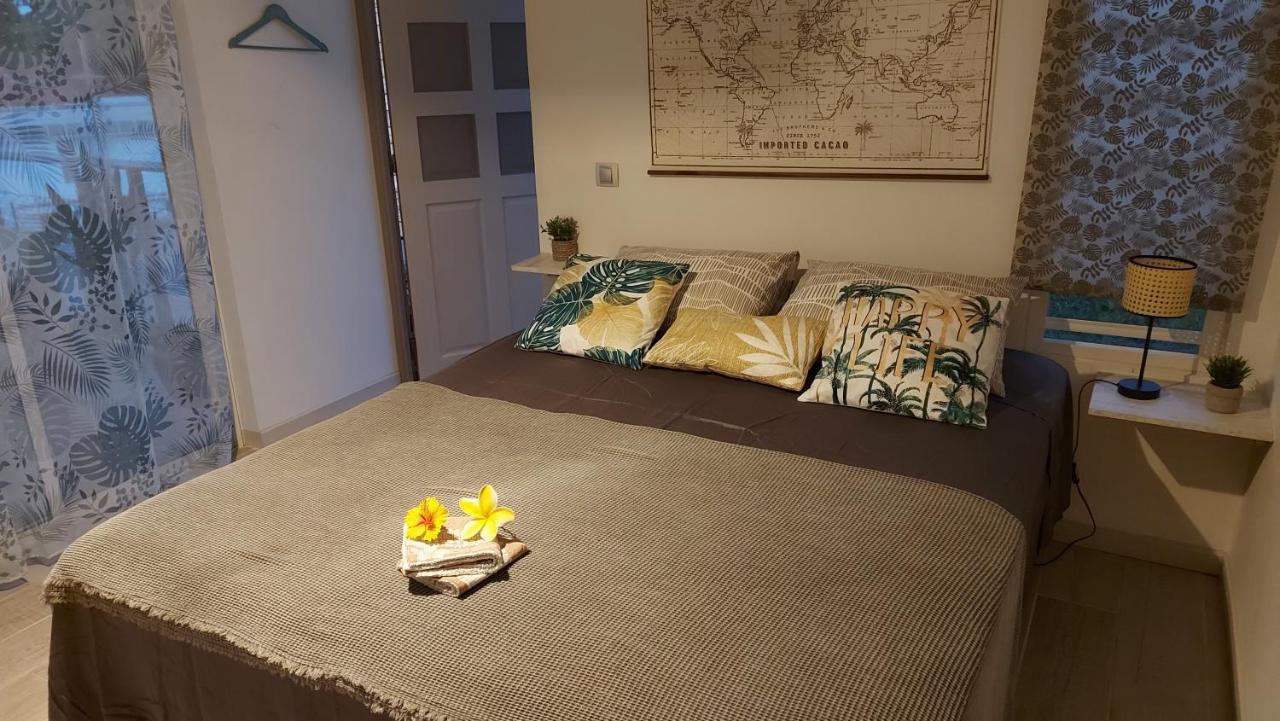 Studio Vaimiti Pour 2 Personnes Vue Mer Et Moorea 帕皮提 外观 照片